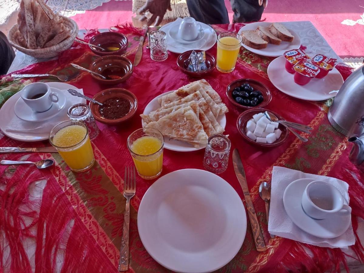 Camp Familia Erg Chebbi Merzouga