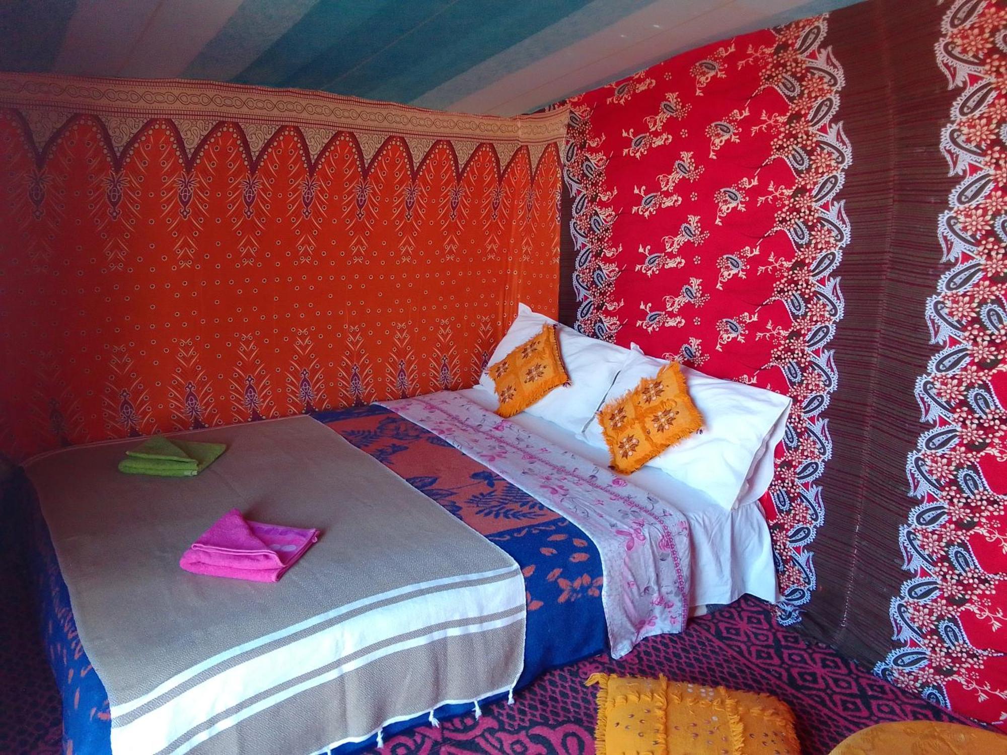 Camp Familia Erg Chebbi Tente de luxe Merzouga