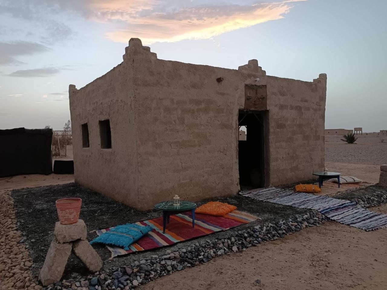 Camp Familia Erg Chebbi Tente de luxe Merzouga