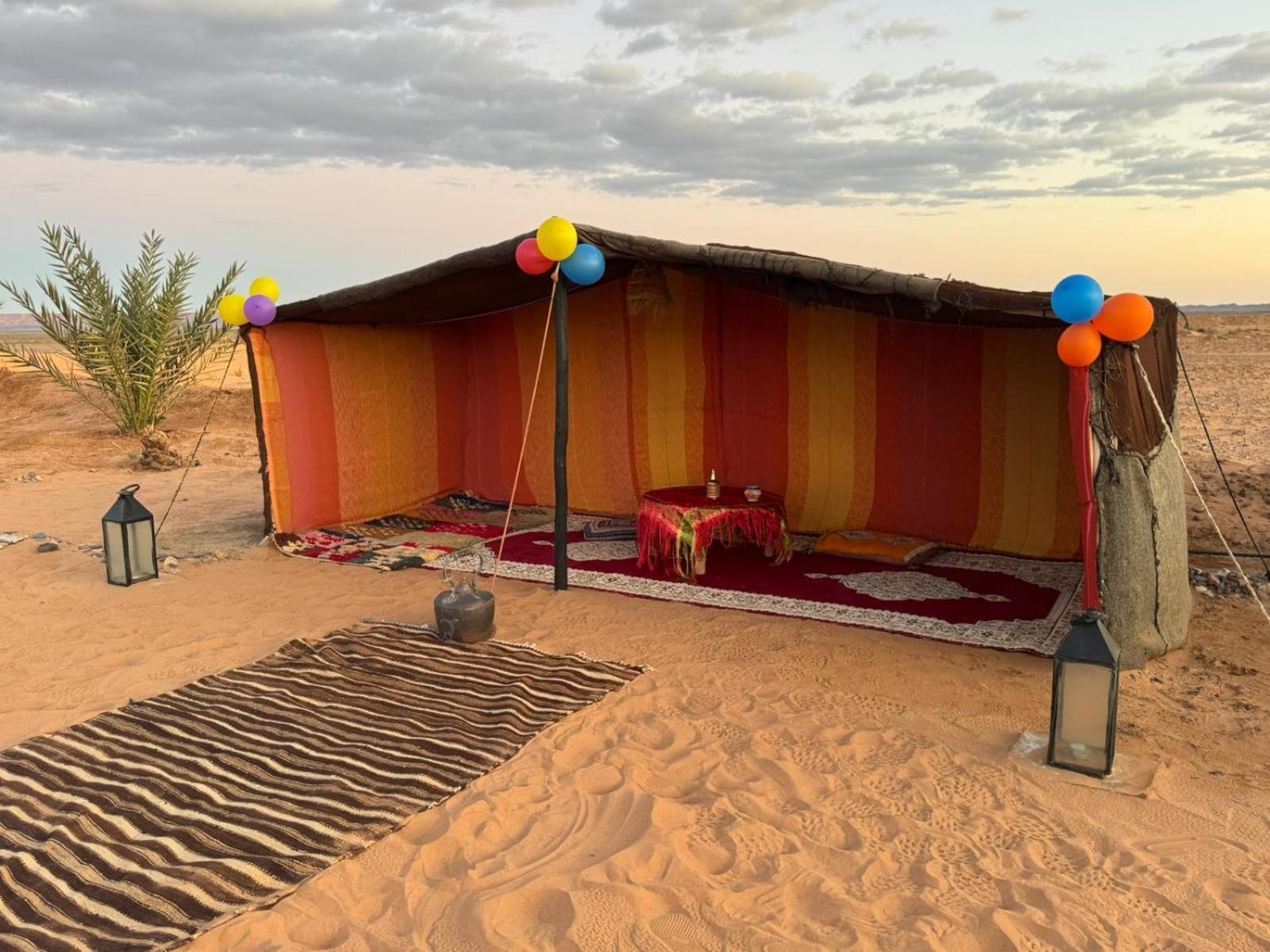 Camp Familia Erg Chebbi Tente de luxe
