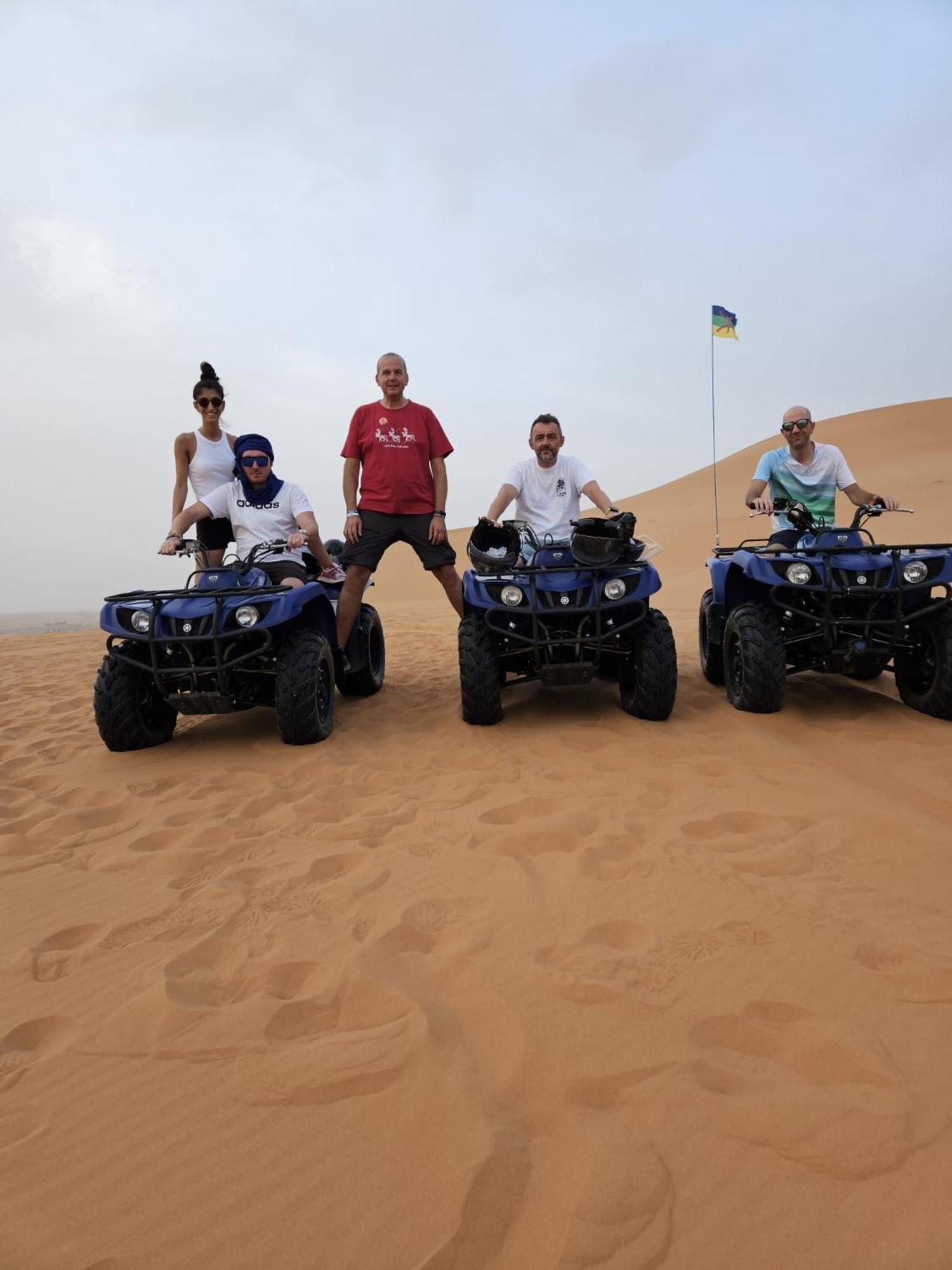 Camp Familia Erg Chebbi Tente de luxe Merzouga
